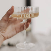Lade das Bild in den Galerie-Viewer, Champagnerglas Auf das Leben (VE = 4 Stk)
