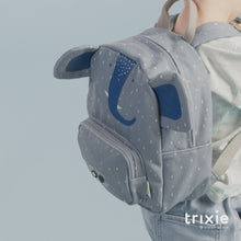 Load and play video in Gallery viewer, Rucksack klein - Mrs. Elephant