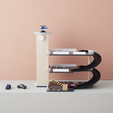 Load image into Gallery viewer, Parkplatz AIDEN