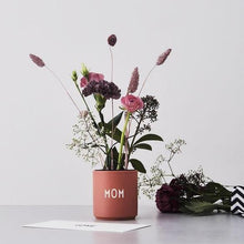 Lade das Bild in den Galerie-Viewer, Lieblingsbecher - Nude Mom