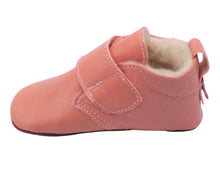 Load image into Gallery viewer, Krabbelschuh Basic gefüttert - Altrosa