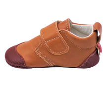 Load image into Gallery viewer, Krabbelschuhe Charlie - Cognac