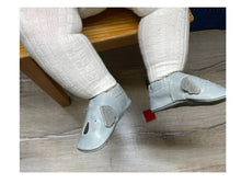 Load image into Gallery viewer, Krabbelschuhe - Maus