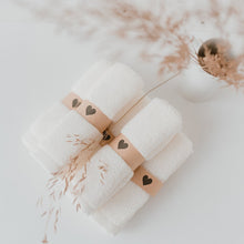 Lade das Bild in den Galerie-Viewer, Waschlappen Herz im 6er Set