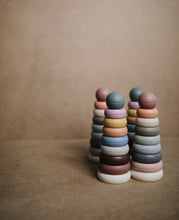 Lade das Bild in den Galerie-Viewer, Stapelringe- Rustikal