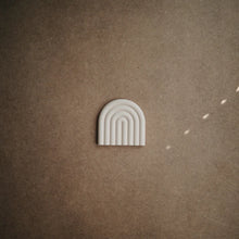 Load image into Gallery viewer, Regenbogen Beißring - Shifting sand