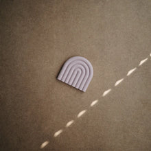 Load image into Gallery viewer, Regenbogen Beißring - Mauve