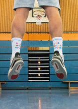 Load image into Gallery viewer, Socken „Bitch don‘t kill my vibe“