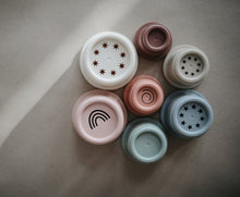 Lade das Bild in den Galerie-Viewer, Stapelturm - Original