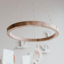 Load image into Gallery viewer, Holzkranz aus Eiche