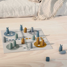 Load image into Gallery viewer, Sarah Ludo-Spiel - blue