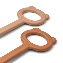 Load image into Gallery viewer, Hilda Schaufel und Rechen - Almond/ Tuscany rose