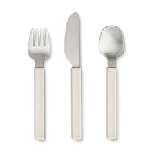 Lade das Bild in den Galerie-Viewer, Adrian Kinder Besteckest - sandy