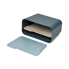 Lade das Bild in den Galerie-Viewer, Regitze Schreibtisch-Organizer - whale blue