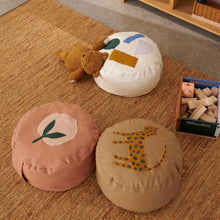 Lade das Bild in den Galerie-Viewer, Betsy Mini-Sitzsack - Leopard
