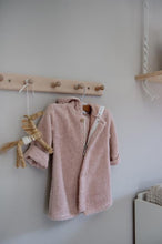 Lade das Bild in den Galerie-Viewer, Baby Bademantel Dijon Daily - bright blossom