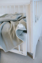 Lade das Bild in den Galerie-Viewer, Kinderdecke Plüsch Runa