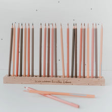 Lade das Bild in den Galerie-Viewer, Stiftehalter Buntes Leben