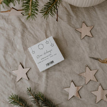 Lade das Bild in den Galerie-Viewer, Holzanhänger Stern natur im 8er Set