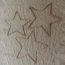 Lade das Bild in den Galerie-Viewer, Holzkranz Stern natur im 3er Set