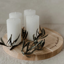 Lade das Bild in den Galerie-Viewer, Kerzenbrett Merry Christmas 32cm