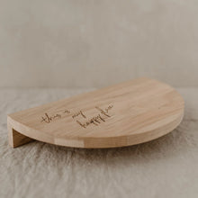 Lade das Bild in den Galerie-Viewer, Wandregal Happy Place 32cm