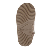 Lade das Bild in den Galerie-Viewer, Woodland Brumby