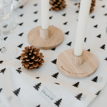 Lade das Bild in den Galerie-Viewer, Kerzenständer Happiness aus Eiche