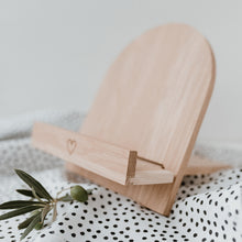 Load image into Gallery viewer, Buchständer Herz