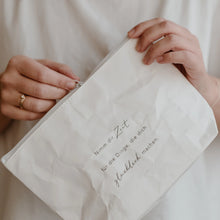 Lade das Bild in den Galerie-Viewer, Kosmetiktasche Nimm Dir Zeit