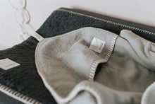 Load image into Gallery viewer, Wickeltuch Runa