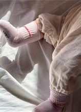 Lade das Bild in den Galerie-Viewer, AMORE SOCKEN | BABY: 0-1 Jahre
