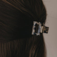 Lade das Bild in den Galerie-Viewer, Haarspange eckig klein Leo (VE = 10 Stk.)
