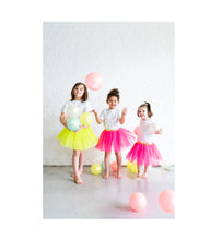 Load image into Gallery viewer, Glitzerball Silber 15cm
