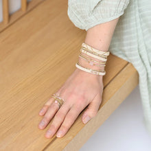 Load image into Gallery viewer, Stone Line Armband - cream
