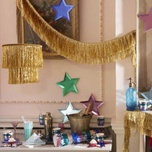 Load image into Gallery viewer, Goldener Glitzer Kronleuchter
