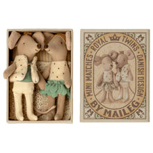 Lade das Bild in den Galerie-Viewer, Royal Twins
