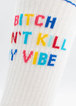Load image into Gallery viewer, Socken „Bitch don‘t kill my vibe“
