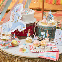Lade das Bild in den Galerie-Viewer, Zirkus Cupcake Kit
