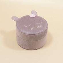 Lade das Bild in den Galerie-Viewer, Betty Bunny Jewelery Box
