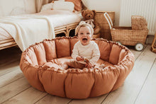 Lade das Bild in den Galerie-Viewer, Bloom organic Babymat - Towny Brown
