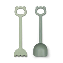 Lade das Bild in den Galerie-Viewer, Hilda Schaufel und Rechen - Dusty mint/ Faune green
