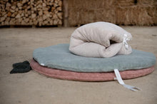 Lade das Bild in den Galerie-Viewer, Krabbeldecke rund Dijon Daily - sand
