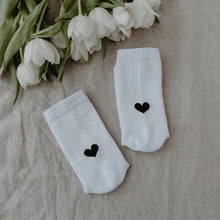 Lade das Bild in den Galerie-Viewer, Socken Herz
